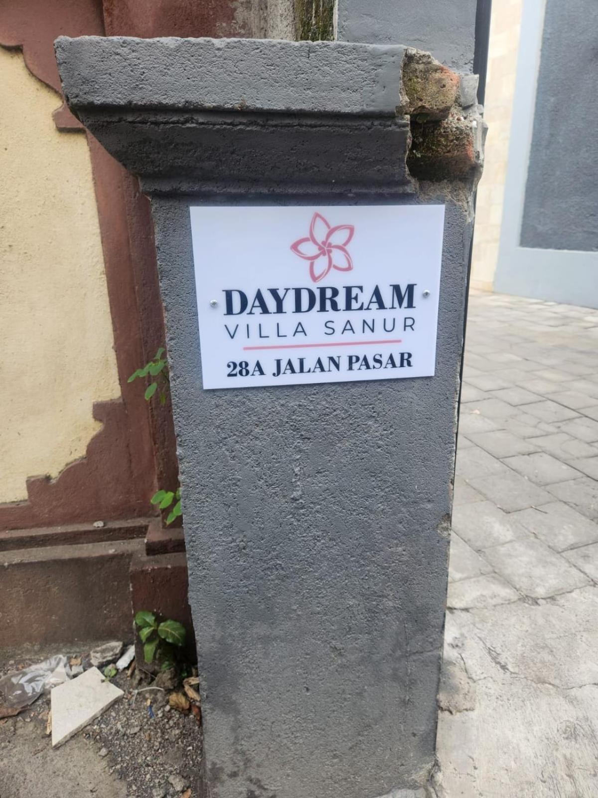 Day Dream Villa *
